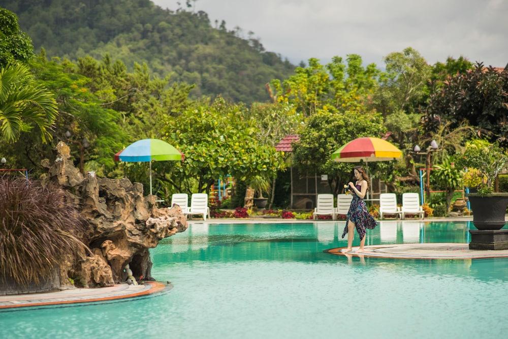 Royal Hotel And Villa Batu Batu  Exteriör bild