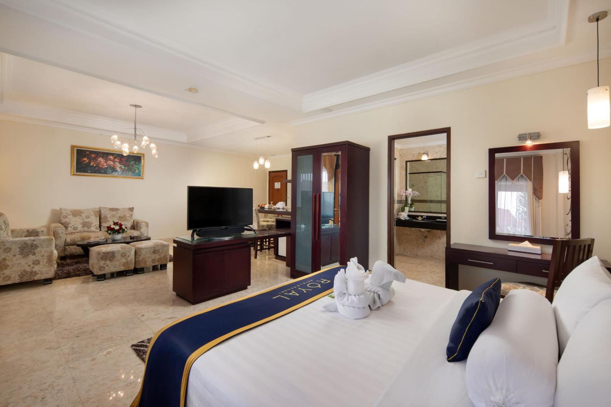 Royal Hotel And Villa Batu Batu  Exteriör bild