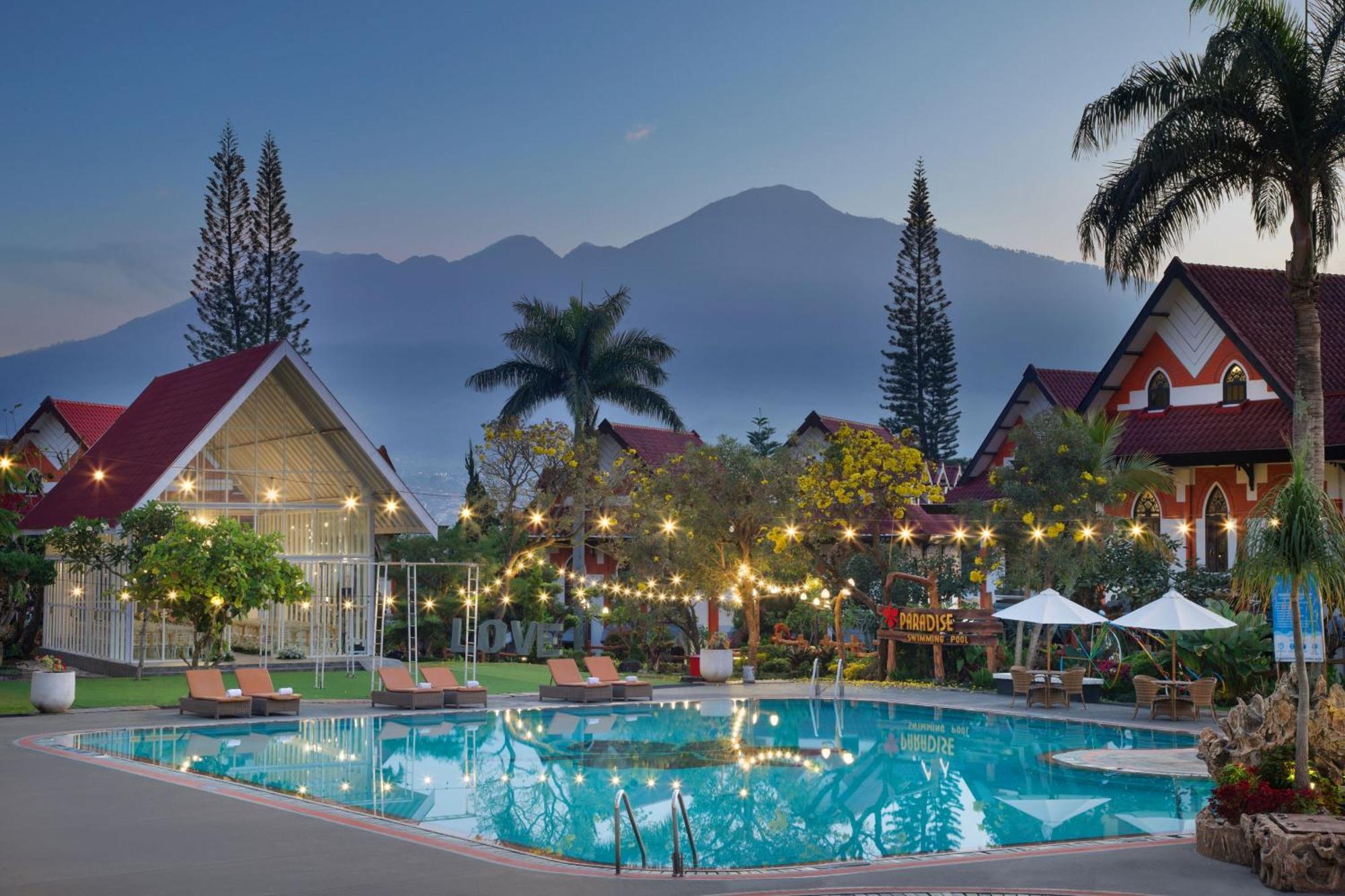 Royal Hotel And Villa Batu Batu  Exteriör bild