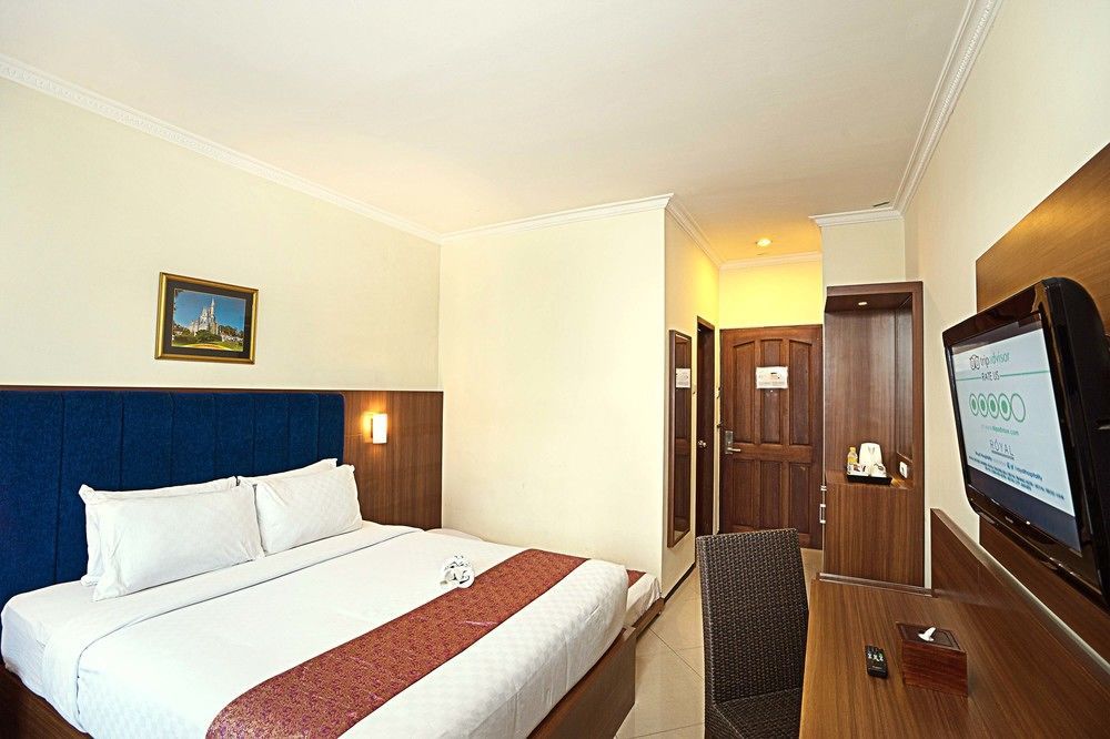 Royal Hotel And Villa Batu Batu  Exteriör bild