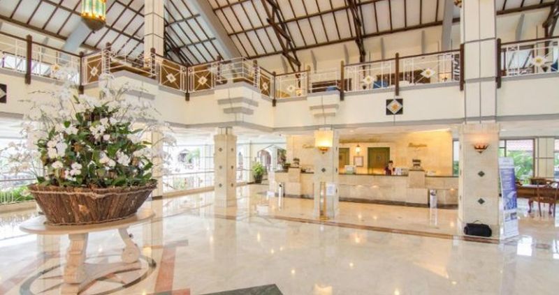 Royal Hotel And Villa Batu Batu  Exteriör bild